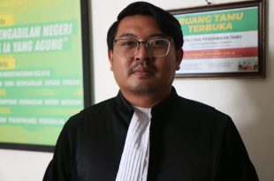 15 Kepala Seksi Intelijen Kejaksaan Republik Indonesia Sumbawa, Zanuar Ikhram