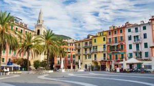 Lerici terletak di Riviera, Italia, di barat laut Liguria.